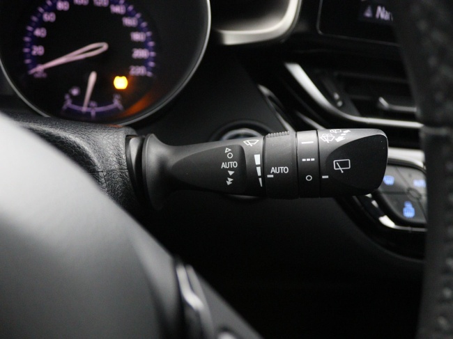 Toyota C-HR - 1.8 Hybrid Bi-Tone