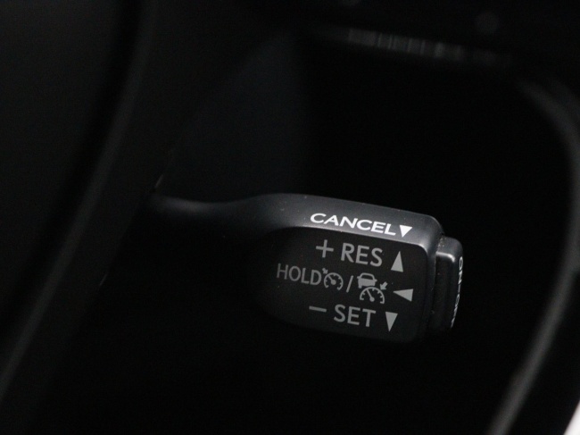 Toyota C-HR - 1.8 Hybrid Bi-Tone