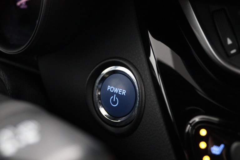 Toyota C-HR - 1.8 Hybrid Bi-Tone 42