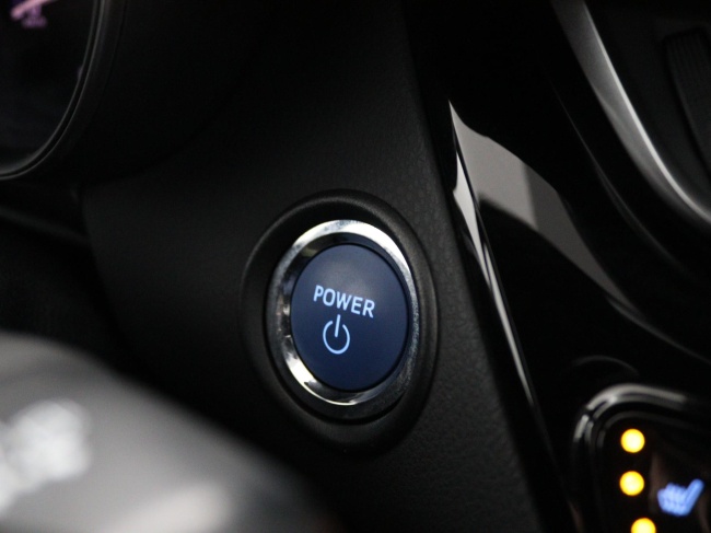 Toyota C-HR - 1.8 Hybrid Bi-Tone