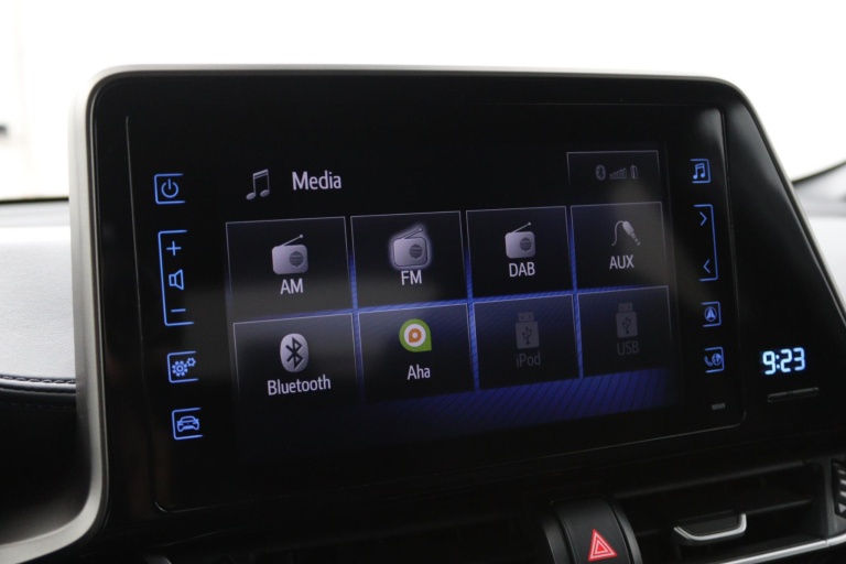 Toyota C-HR - 1.8 Hybrid Bi-Tone 45