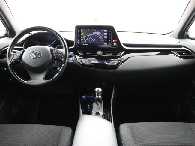 Toyota C-HR - 1.8 Hybrid Bi-Tone