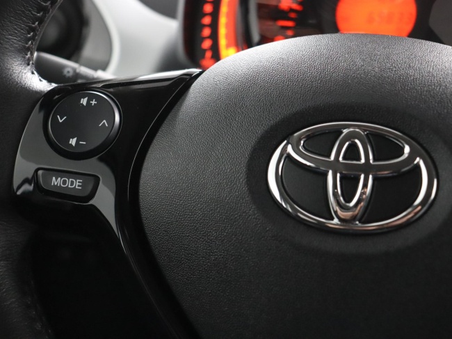 Toyota Aygo - 1.0 VVT-i x-joy