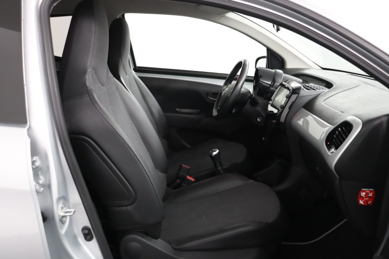 Toyota Aygo - 1.0 VVT-i x-joy 21