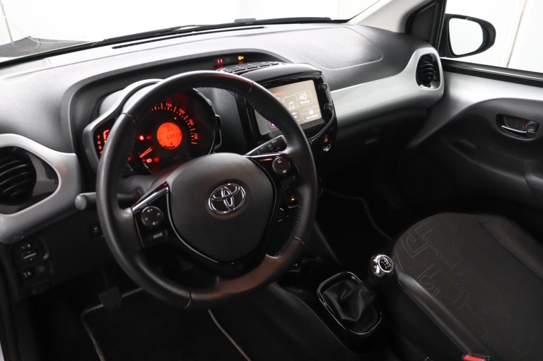 Toyota Aygo - 1.0 VVT-i x-joy 45