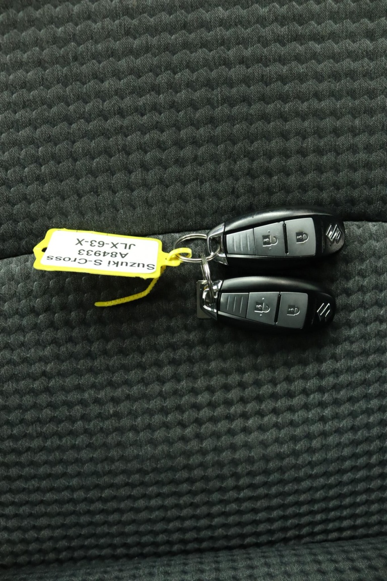 Suzuki S-Cross - 1.5 Hybrid Select 11