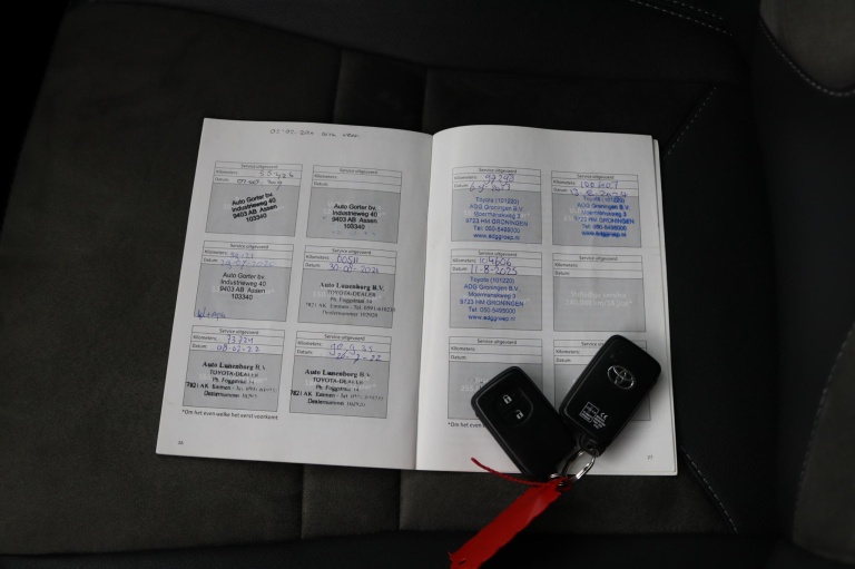 Toyota Verso-S - 1.3 VVT-i Dynamic 11