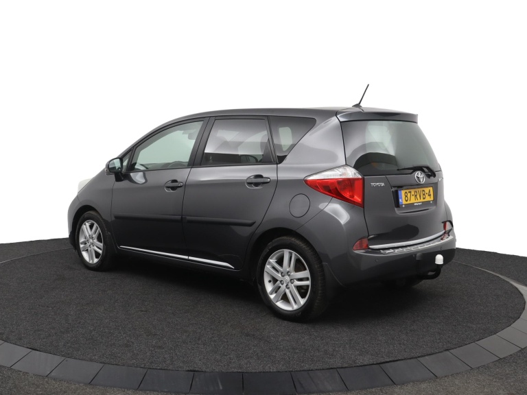 Toyota Verso-S - 1.3 VVT-i Dynamic 12