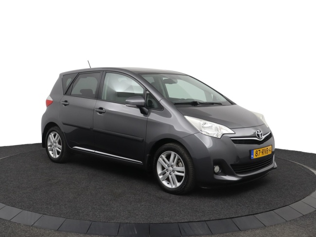 Toyota Verso-S - 1.3 VVT-i Dynamic