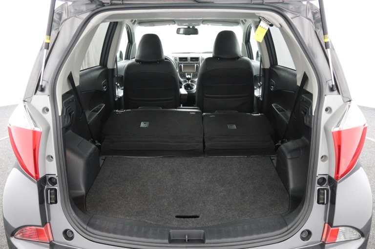 Toyota Verso-S - 1.3 VVT-i Dynamic 25