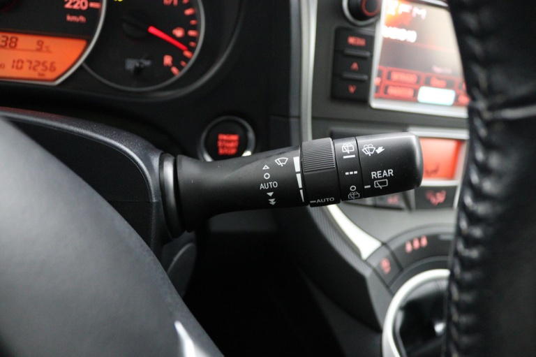 Toyota Verso-S - 1.3 VVT-i Dynamic 31