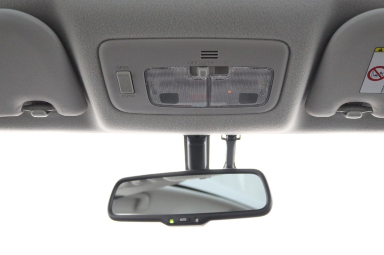 Toyota Verso-S - 1.3 VVT-i Dynamic 32