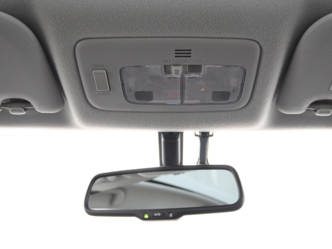 Toyota Verso-S - 1.3 VVT-i Dynamic