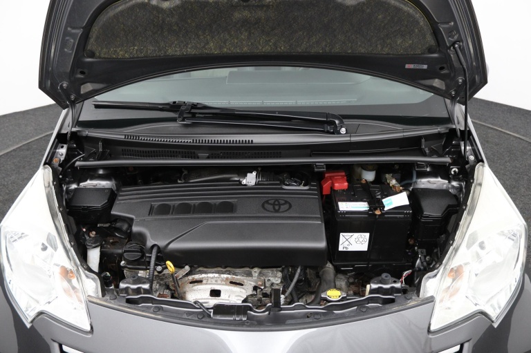 Toyota Verso-S - 1.3 VVT-i Dynamic 33