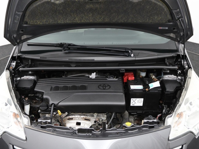 Toyota Verso-S - 1.3 VVT-i Dynamic