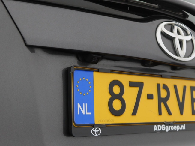 Toyota Verso-S - 1.3 VVT-i Dynamic