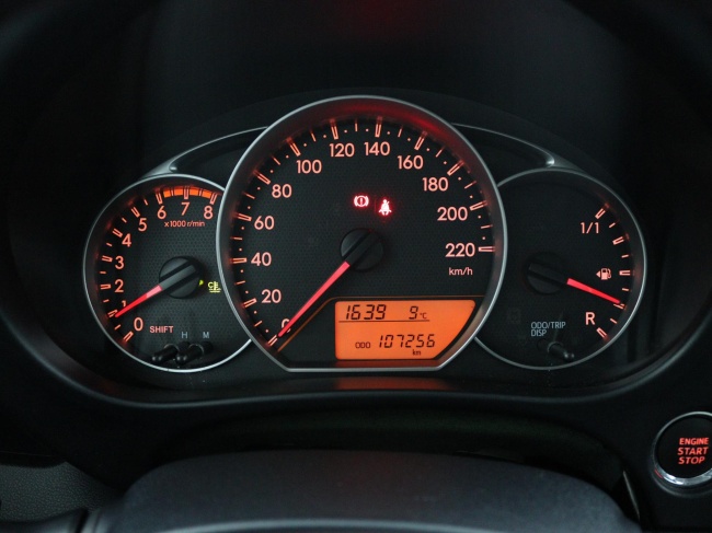 Toyota Verso-S - 1.3 VVT-i Dynamic