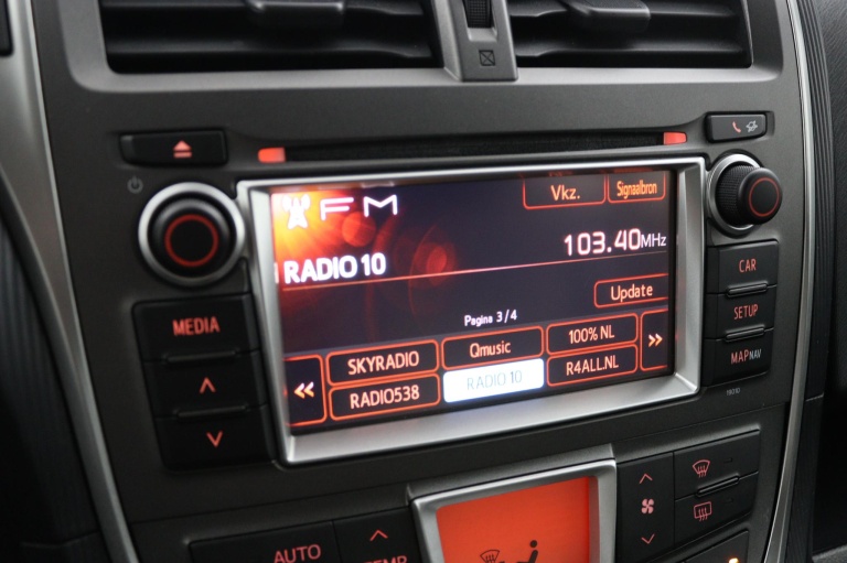 Toyota Verso-S - 1.3 VVT-i Dynamic 8