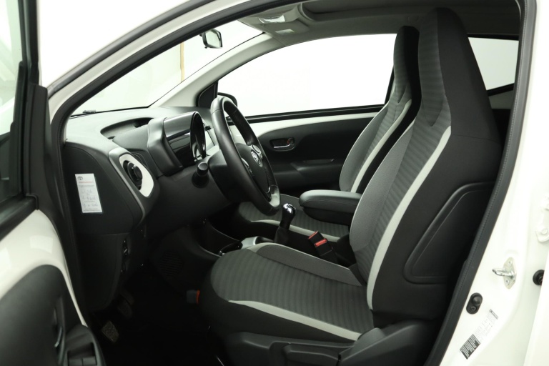 Toyota Aygo - 1.0 VVT-i x-cite 17
