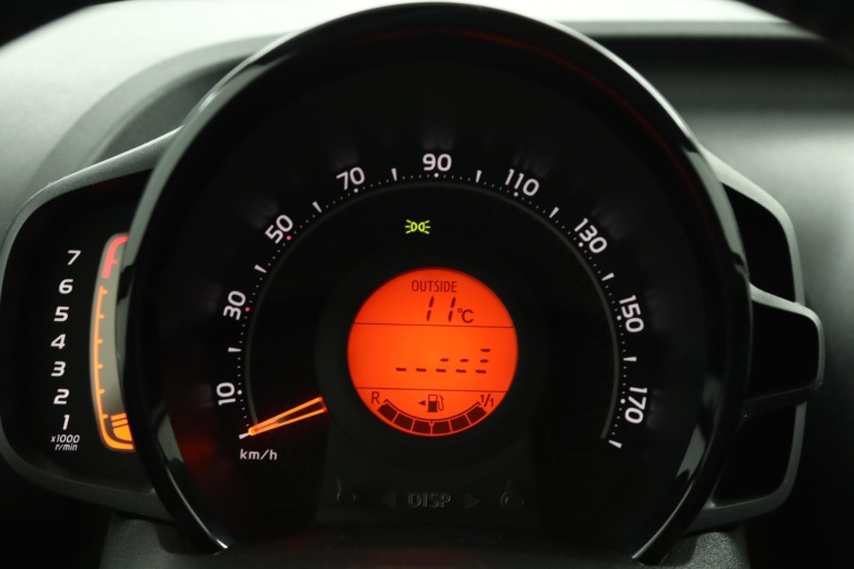 Toyota Aygo - 1.0 VVT-i x-cite 45