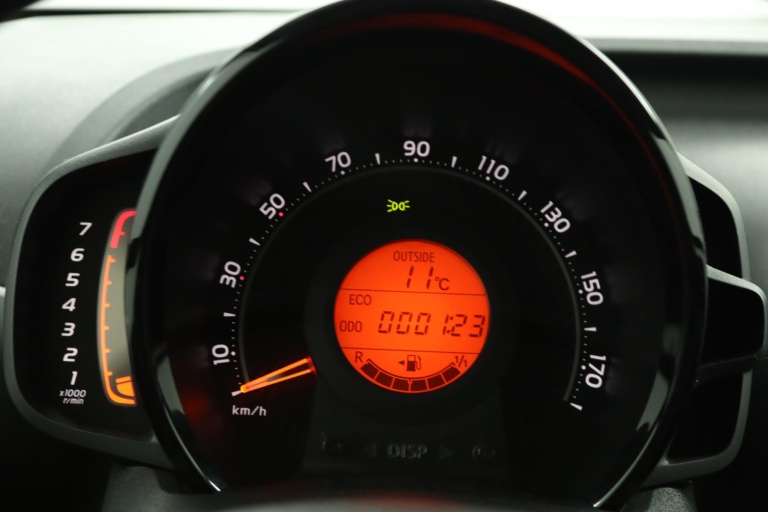 Toyota Aygo - 1.0 VVT-i x-cite 50