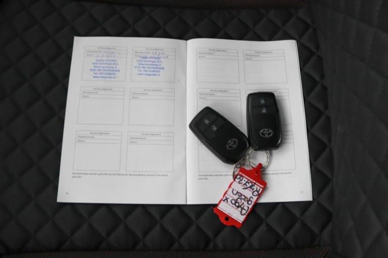 Toyota Aygo X - 1.0 VVT-i S-CVT Limited 11