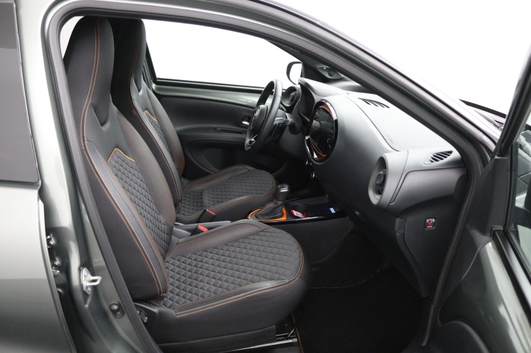 Toyota Aygo X - 1.0 VVT-i S-CVT Limited 22