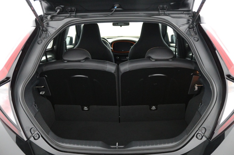 Toyota Aygo X - 1.0 VVT-i S-CVT Limited 23