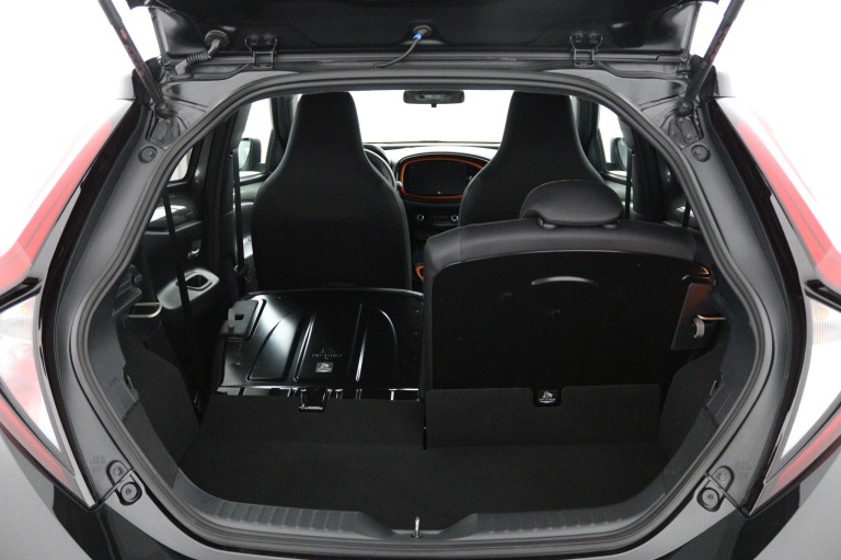 Toyota Aygo X - 1.0 VVT-i S-CVT Limited 24