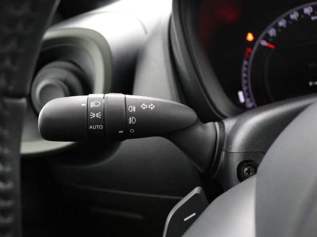 Toyota Aygo X - 1.0 VVT-i S-CVT Limited