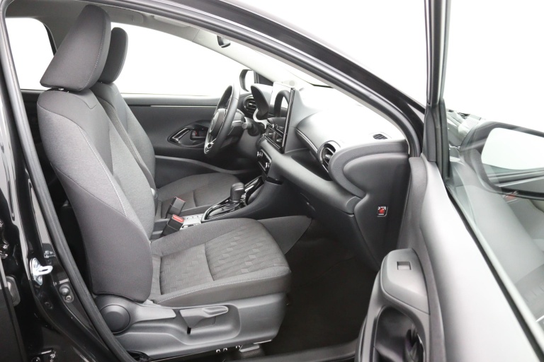 Toyota Yaris - 1.5 Hybrid 115 Dynamic 10