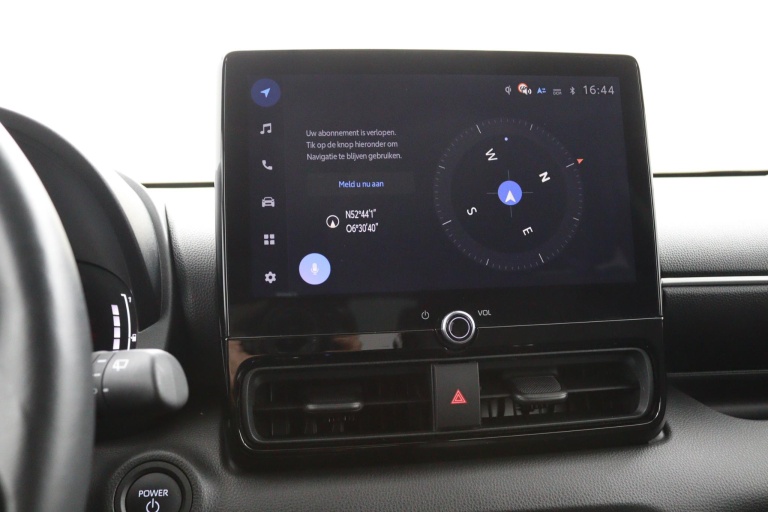 Toyota Yaris - 1.5 Hybrid 115 Dynamic 13