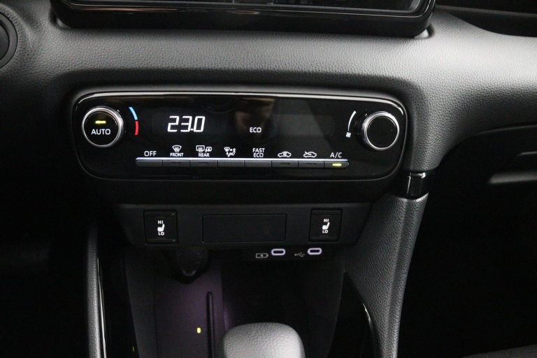 Toyota Yaris - 1.5 Hybrid 115 Dynamic 16