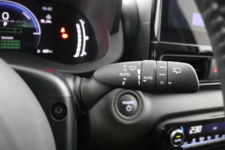 Toyota Yaris - 1.5 Hybrid 115 Dynamic 22