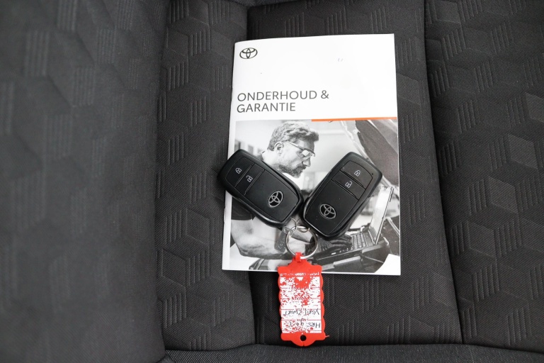 Toyota Yaris - 1.5 Hybrid 115 Dynamic 25