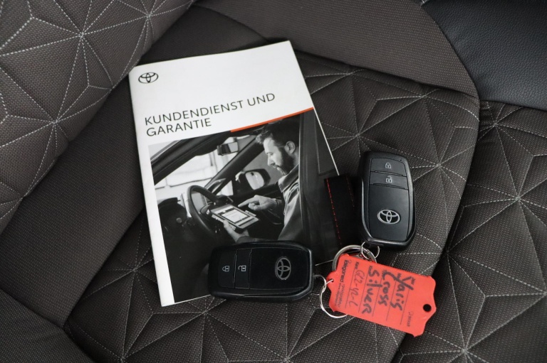 Toyota Yaris Cross - 1.5 Hybrid Executive 11