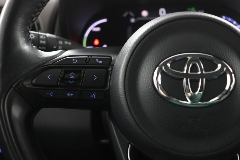 Toyota Yaris Cross - 1.5 Hybrid Executive 19