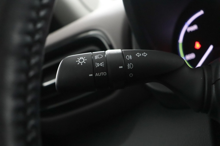 Toyota Yaris Cross - 1.5 Hybrid Executive 31