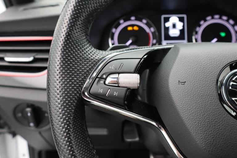 Skoda Kamiq - 1.0 TSI Sport Business 19