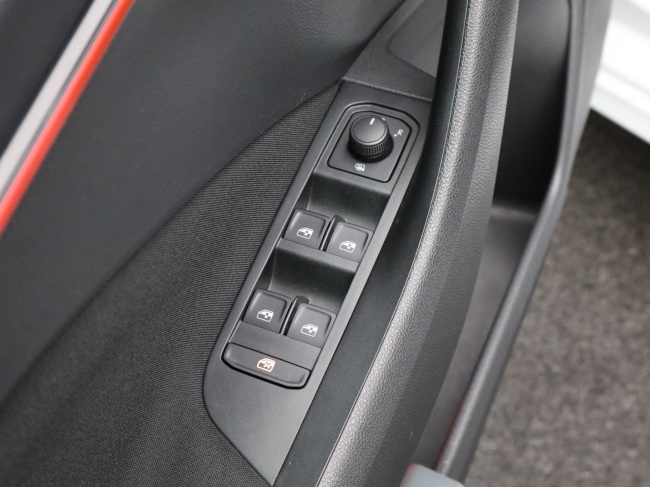 Skoda Kamiq - 1.0 TSI Sport Business