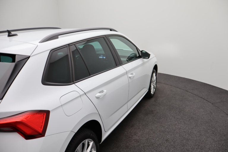 Skoda Kamiq - 1.0 TSI Sport Business 36