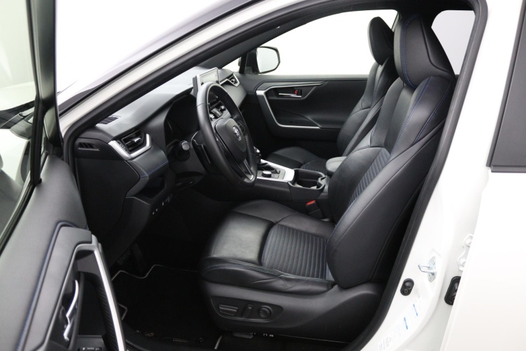 Toyota RAV4 - 2.5 Hybrid AWD Bi-Tone 17