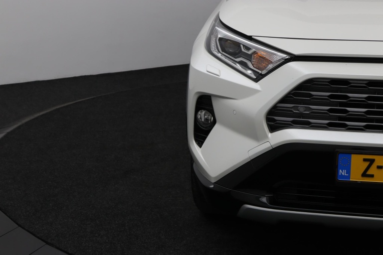 Toyota RAV4 - 2.5 Hybrid AWD Bi-Tone 36