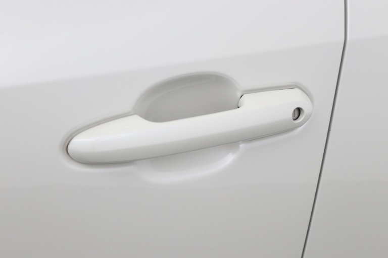 Toyota RAV4 - 2.5 Hybrid AWD Bi-Tone 38