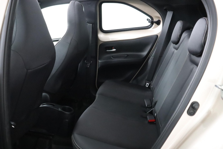 Toyota Aygo X - 1.0 VVT-i MT Premium 18