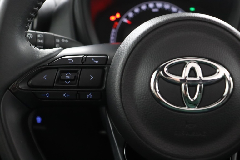 Toyota Aygo X - 1.0 VVT-i MT Premium 19