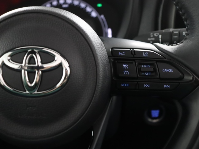 Toyota Aygo X - 1.0 VVT-i MT Premium