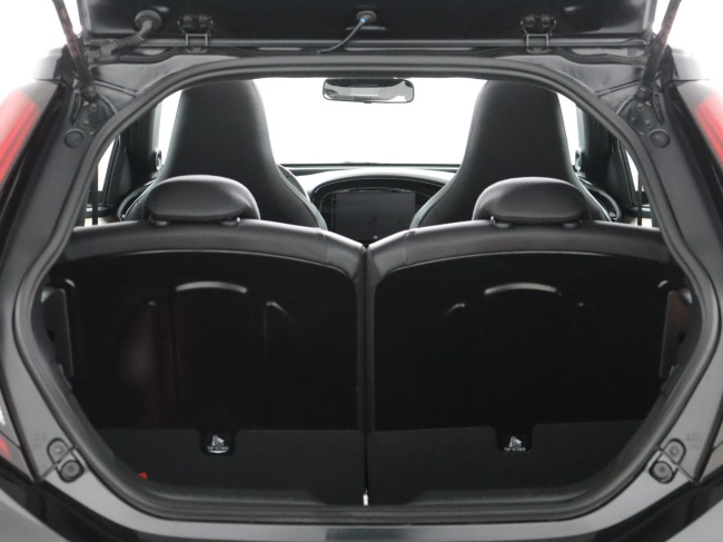 Toyota Aygo X - 1.0 VVT-i MT Premium