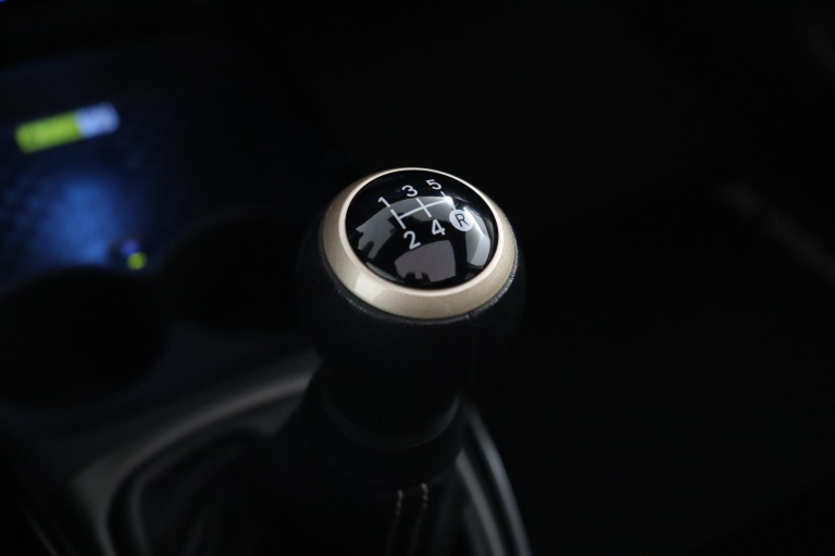 Toyota Aygo X - 1.0 VVT-i MT Premium 27