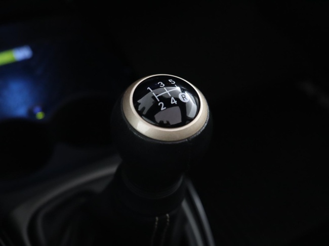 Toyota Aygo X - 1.0 VVT-i MT Premium